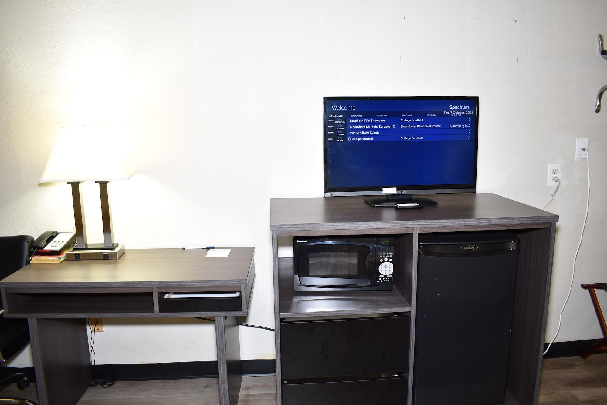 Super 8 By Wyndham Fredericksburg Hotel Екстериор снимка