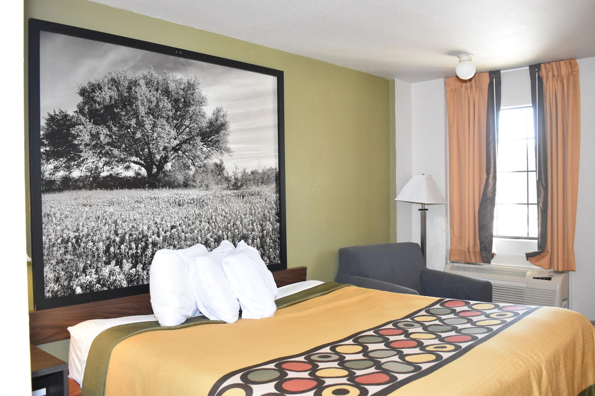 Super 8 By Wyndham Fredericksburg Hotel Екстериор снимка