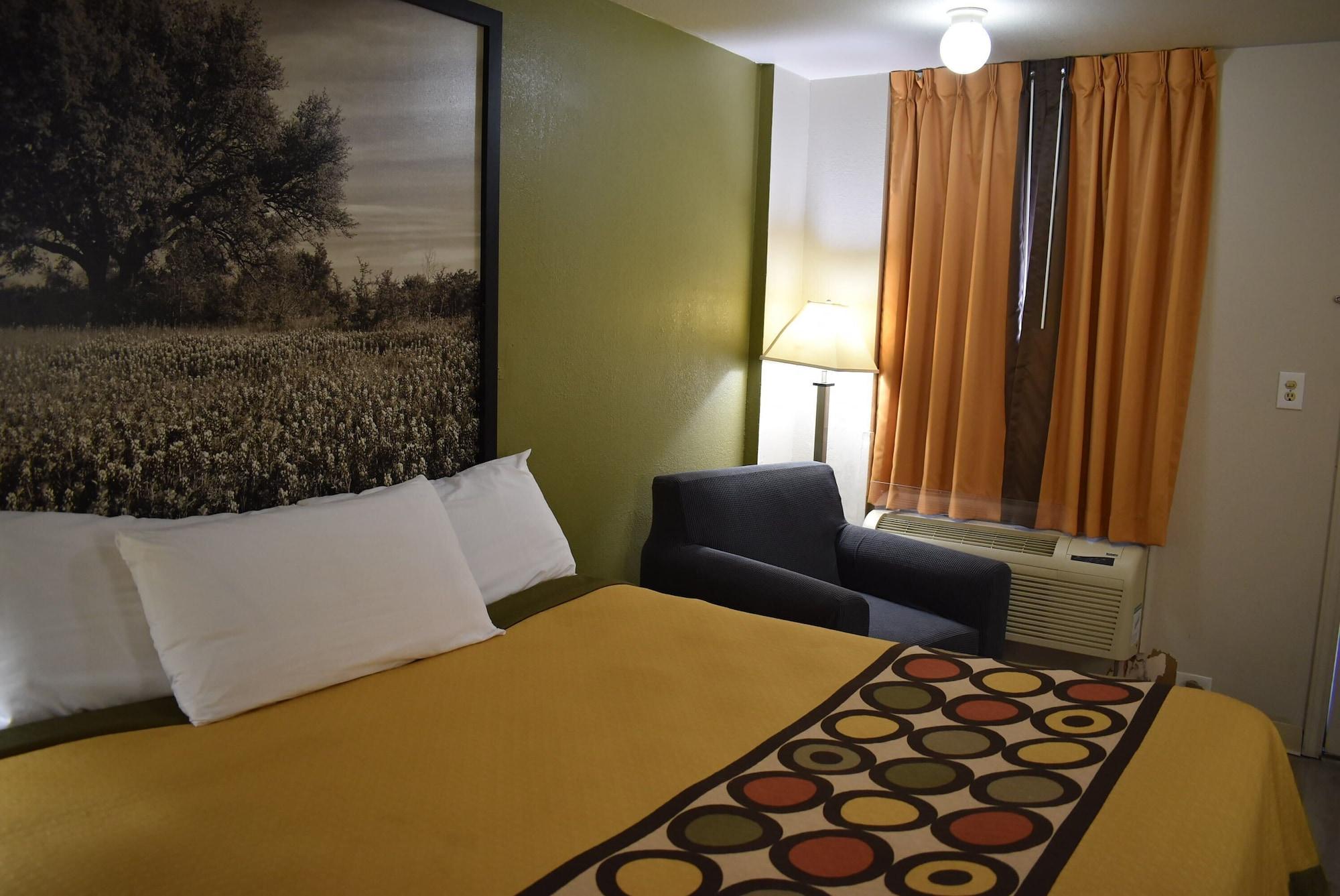 Super 8 By Wyndham Fredericksburg Hotel Екстериор снимка